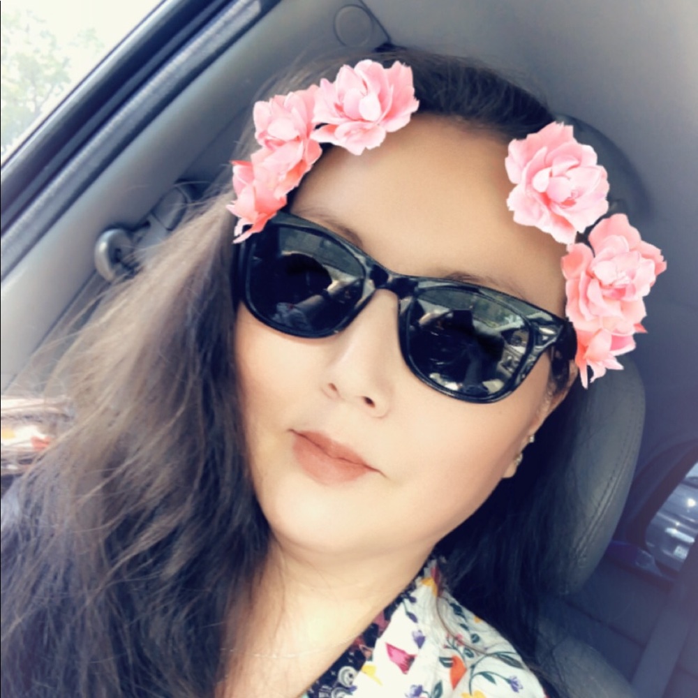 Meet your Posher, Kathlynn